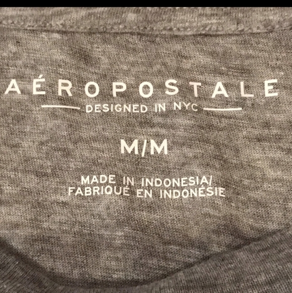 Aeropostale NYC East Conf graphic tee medium - Picture 3 of 5